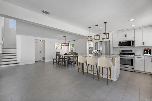 Detail Gallery Image 7 of 28 For 31710 Corte Cardenas, Temecula,  CA 92592 - 3 Beds | 2/1 Baths
