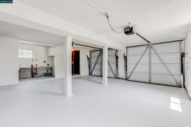 6180 HILLSIDE DRIVE, El Sobrante CA: https://media.crmls.org/mediaz/f5db4793-4348-479b-9a86-2e54eb7e102e.jpg