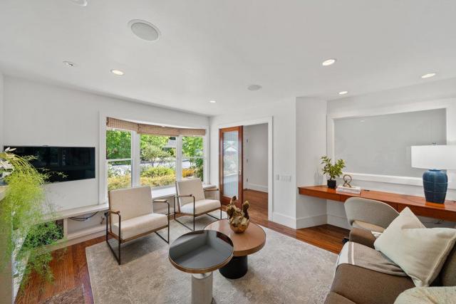 1634 Hollingsworth Drive, Mountain View CA: https://media.crmls.org/mediaz/f5dba97c-24c2-4687-8a6d-b84524c1f191.jpg