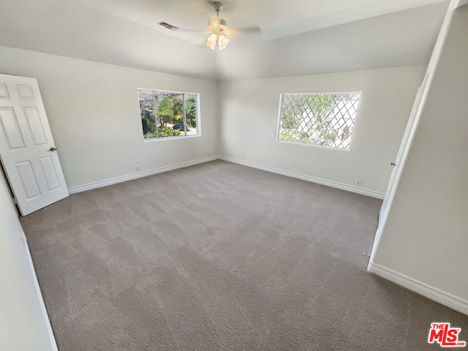 MLS #25505603 image #41