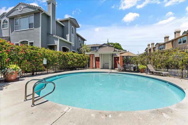 4640 Hampton Falls Place, San Jose CA: https://media.crmls.org/mediaz/f5dc6595-89ae-431e-9431-1fd6728c5c19.jpg