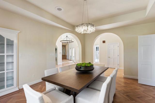 1035 Macadamia Drive, Hillsborough CA: https://media.crmls.org/mediaz/f5dd01be-90a7-4a8f-b3e7-69533ac70d2c.jpg