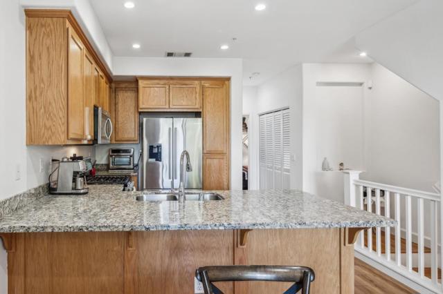 25478 Huntwood Avenue, Hayward CA: https://media.crmls.org/mediaz/f5dd20ff-68ca-49db-9af7-8af6d2b1eae5.jpg