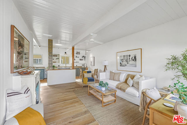 2329 Kansas Avenue, Santa Monica CA: https://media.crmls.org/mediaz/f5ddb264-09c1-4e57-87e7-051b383a47c3.jpg