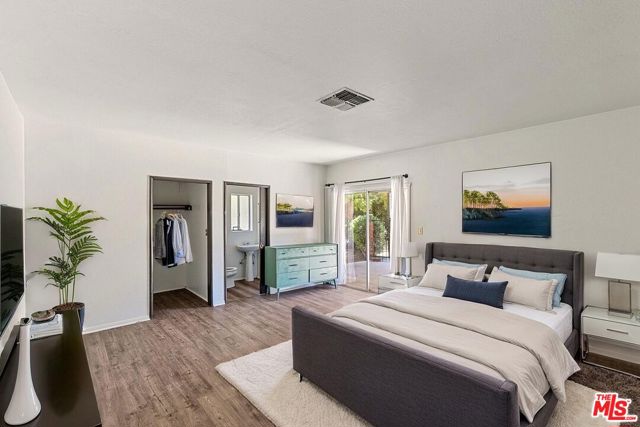 5723 Stansbury Avenue photo 10