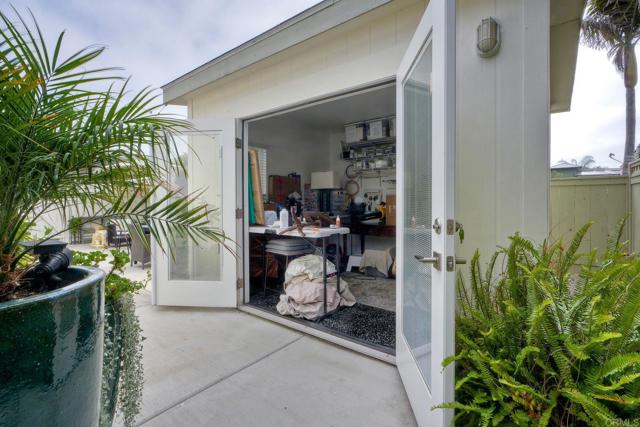 699 N Vulcan Avenue, Encinitas CA: https://media.crmls.org/mediaz/f5dea1c5-f3c3-4ba1-a38a-c3bb511575ae.jpg