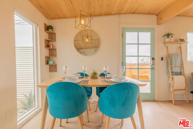 62177 Jericho Way, Joshua Tree CA: https://media.crmls.org/mediaz/f5e21cf5-1f26-40d2-a9b2-0887db6eef80.jpg