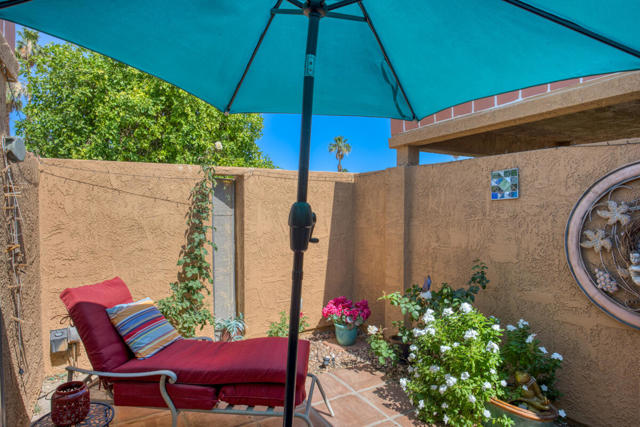 82208 Cochran Drive, Indio CA: https://media.crmls.org/mediaz/f5e23a86-cfa4-40da-89bb-77792a86ceb5.jpg