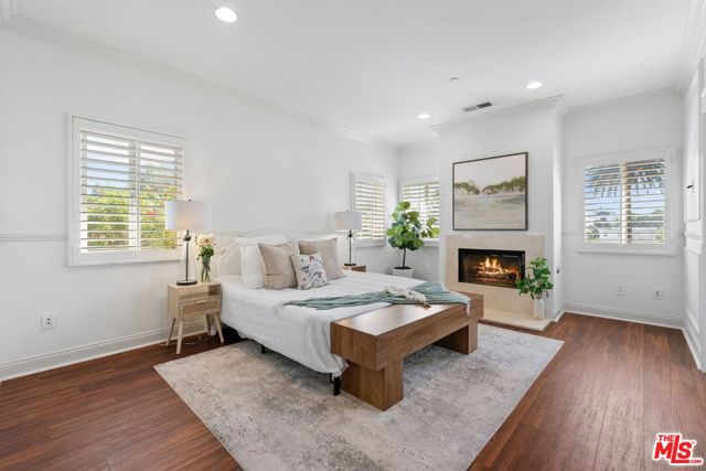 11840 Rowles Court, Los Angeles CA: https://media.crmls.org/mediaz/f5e25cef-f3df-4eef-9a84-395de2babcc4.jpg