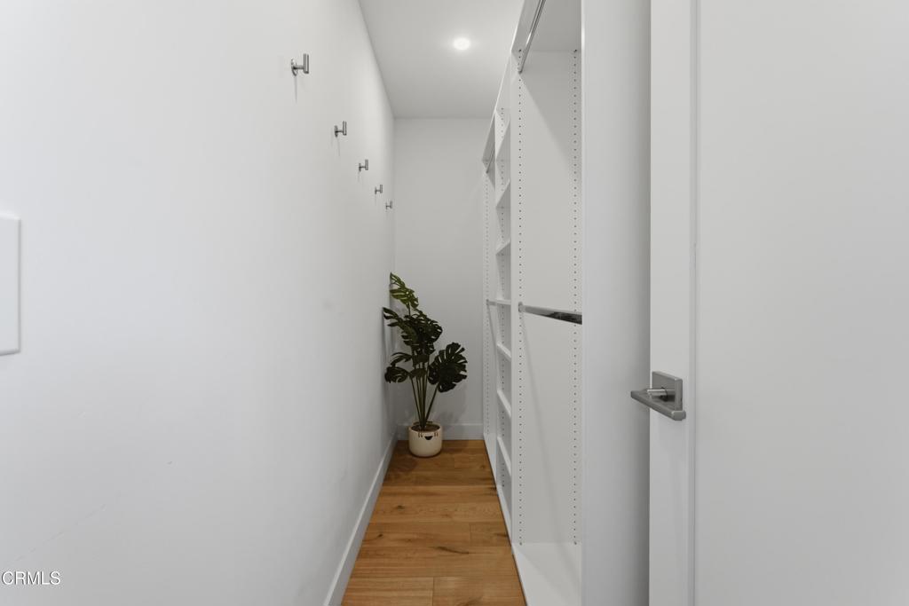 MLS #P1-28197 image #4