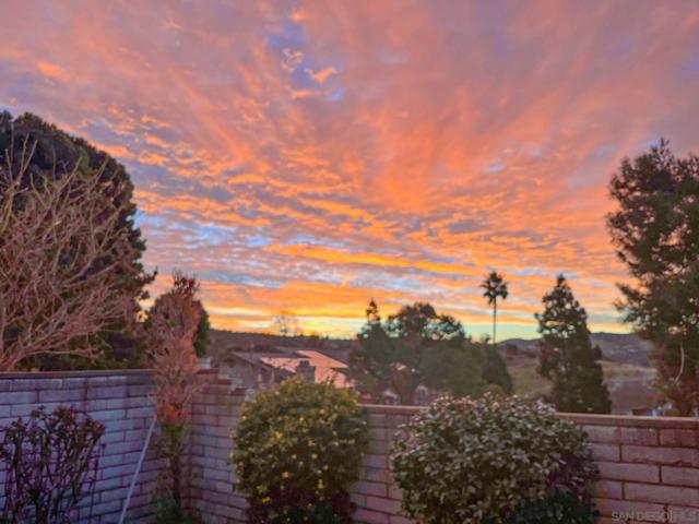 24 Via Alta Vis, Bonsall CA: https://media.crmls.org/mediaz/f5e2e3fe-b657-483f-a109-067a87fadc2c.jpg