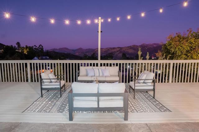 11774 Rocoso Rd, Lakeside CA: https://media.crmls.org/mediaz/f5e3ad15-d842-4e77-825f-9386aa204c01.jpg