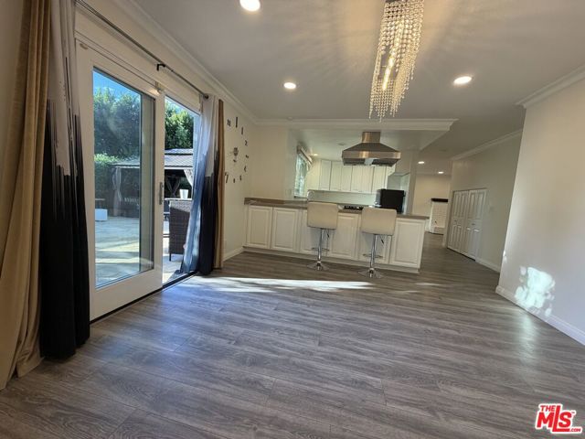 8020 Cora Street photo 29