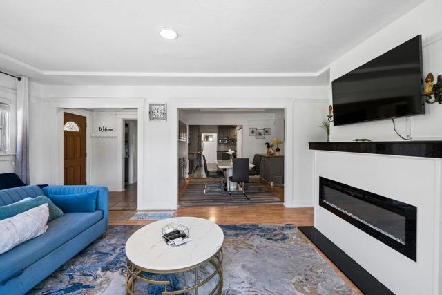 998 Hensley Avenue, San Bruno CA: https://media.crmls.org/mediaz/f5e45b3f-f22b-41fe-9465-fa69add3a65e.jpg