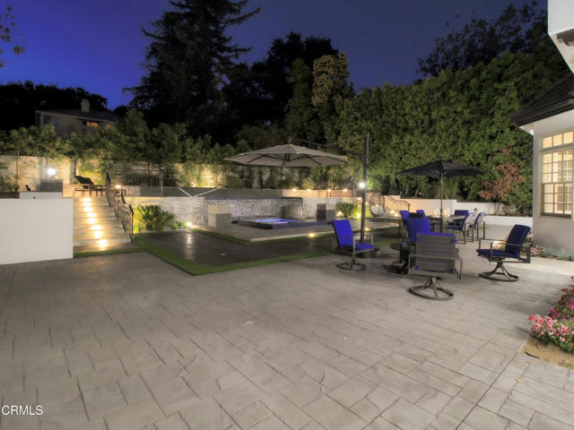 1929 Lyans Drive, La Canada Flintridge CA: https://media.crmls.org/mediaz/f5e4c0ef-5505-4703-b2ca-544987e8dda6.jpg