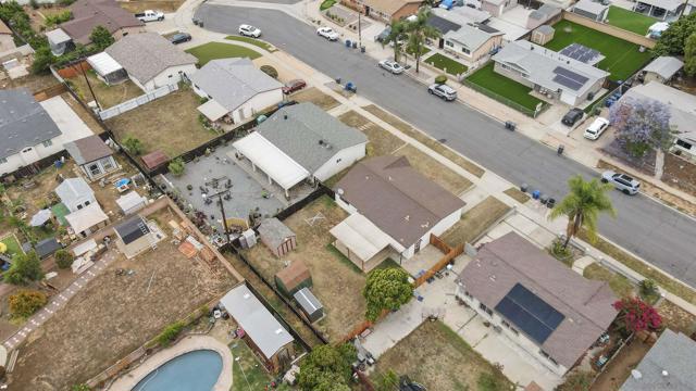 1271 Bosworth St, El Cajon CA: https://media.crmls.org/mediaz/f5e4fc91-b66a-4d8e-a4ee-732281e912a5.jpg