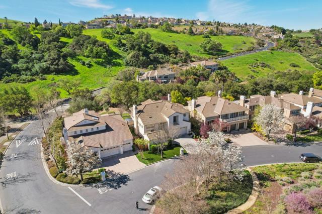 6035 Assisi Court, San Jose CA: https://media.crmls.org/mediaz/f5e5ce3b-04c8-47d6-a395-a1707b157cb8.jpg