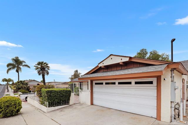 Detail Gallery Image 1 of 1 For 6552 Mallard St, San Diego,  CA 92114 - 3 Beds | 2 Baths