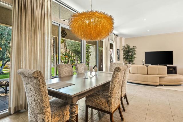 72205 El Paseo, Palm Desert CA: https://media.crmls.org/mediaz/f5e6a172-f04d-49d4-9963-a8f3893f5e43.jpg