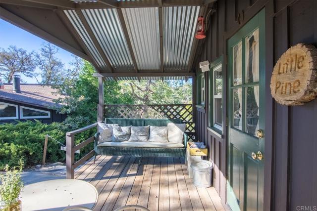 2112 Whispering Pines Drive, Julian CA: https://media.crmls.org/mediaz/f5e6c605-6eec-4c7e-ac64-5f8484e8a242.jpg