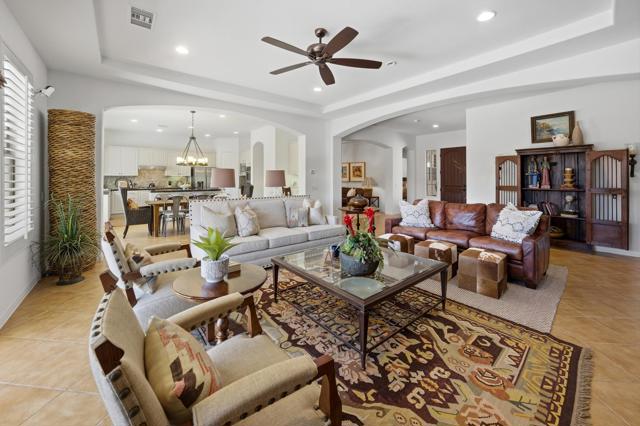 48224 Big Horn Drive, La Quinta CA: https://media.crmls.org/mediaz/f5e6fe76-a10f-4fbb-be88-87c558f9ab99.jpg