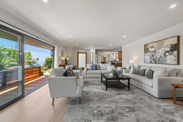 896 La Jolla Rancho Road, La Jolla CA: https://media.crmls.org/mediaz/f5e79bb4-0b7d-475d-b7f9-c4c0cba6bc00.jpg