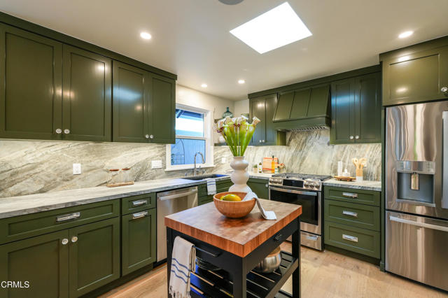 1100 Meridian Avenue, South Pasadena CA: https://media.crmls.org/mediaz/f5e7b8ce-127d-4a8d-81f6-4267b396c54d.jpg