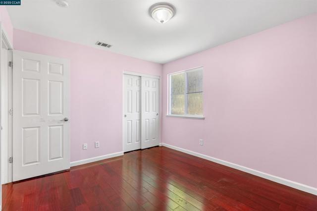 110 Mars Ct, Pittsburg CA: https://media.crmls.org/mediaz/f5e89149-70a6-4293-8cb2-d2294bd6fb01.jpg
