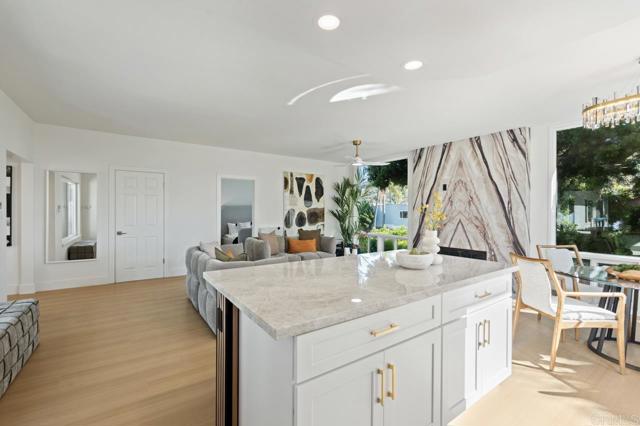 Detail Gallery Image 20 of 61 For 408 Bonair Street, La Jolla,  CA 92037 - 3 Beds | 2 Baths