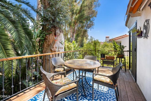 521 E Anapamu Street, Santa Barbara CA: https://media.crmls.org/mediaz/f5e8ce5c-24b3-4daf-a8b5-dae7b11fed55.jpg