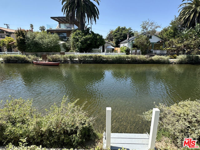 440 Howland Canal, Venice CA: https://media.crmls.org/mediaz/f5e8ee73-de12-4e1a-b462-8e6b1431355a.jpg