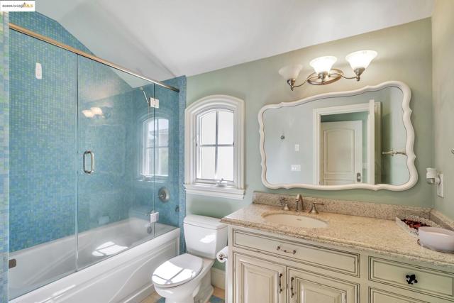 1853 Via Di Salerno, Pleasanton CA: https://media.crmls.org/mediaz/f5e8f925-fc2f-4d8e-a0d1-a810de1248cc.jpg