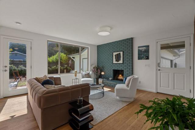 652 Montezuma Drive, Pacifica CA: https://media.crmls.org/mediaz/f5e8fcc1-35ee-4fe2-b4b6-7bf8636a8514.jpg