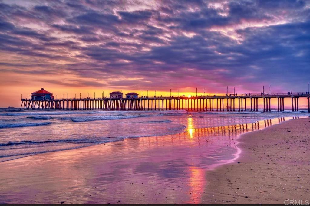 https://media.crmls.org/mediaz/f5e9e8f2-44af-4cf1-a5de-8d0bcb3a928a.jpg?preset=X-Large