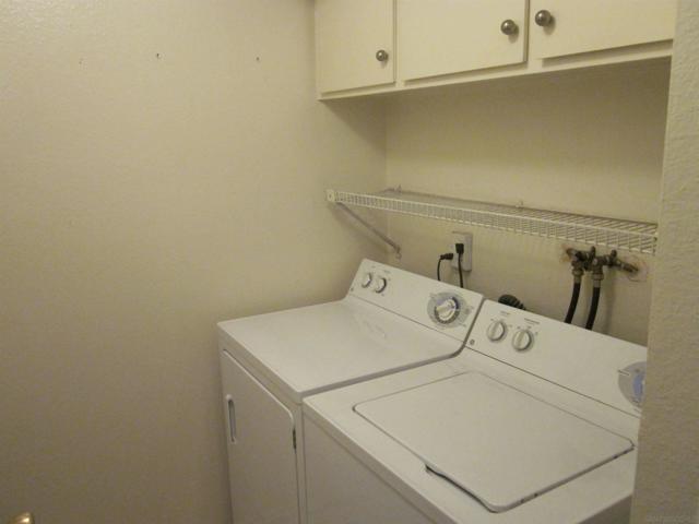 10706 Esmeraldas Dr, San Diego CA: https://media.crmls.org/mediaz/f5ea19b3-68e1-42ef-ac2b-213b2783aff9.jpg