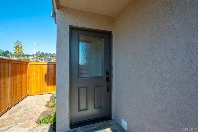 Detail Gallery Image 11 of 52 For 1980 Sherwood Dr, Cambria,  CA 93428 - 2 Beds | 2 Baths