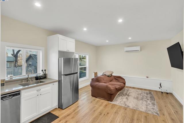 Image 58 of 60 For 207 D St Roseville