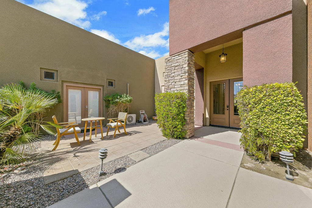 MLS #219135315DA image #3