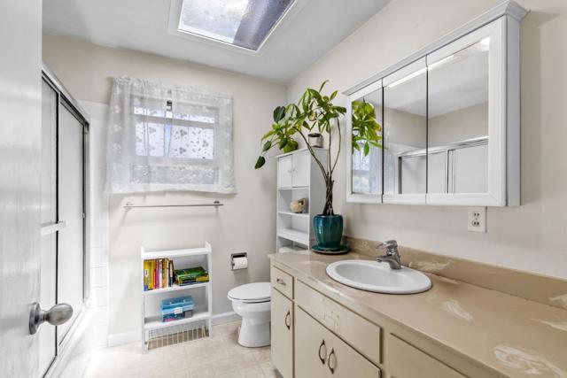 996 VIA VERDE, Del Rey Oaks CA: https://media.crmls.org/mediaz/f5eb9c41-6c22-4c06-b1ea-5d41dfc192c2.jpg
