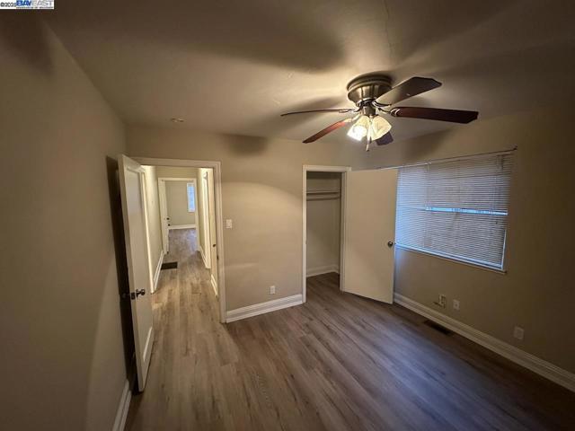 7608 Arthur St, Oakland CA: https://media.crmls.org/mediaz/f5ebf862-fbc1-4ab8-8d45-fbf0bc141aae.jpg