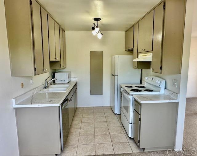 702 Regal, Encinitas CA: https://media.crmls.org/mediaz/f5ec27c9-029b-4dbe-a22f-70ddcdb39793.jpg