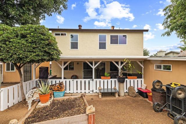 9690 Bundy Drive, Santee CA: https://media.crmls.org/mediaz/f5ec387a-a31d-4697-b7d3-b6eac81758e0.jpg