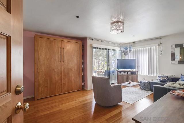 1251 Parker Pl, San Diego CA: https://media.crmls.org/mediaz/f5ec494a-bcb4-4a98-88ec-51f63c57ec08.jpg