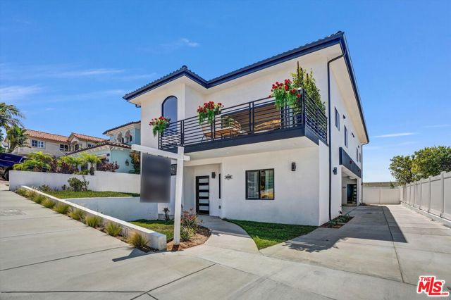 1902 Gates Avenue, Redondo Beach, California 90278, 3 Bedrooms Bedrooms, ,2 BathroomsBathrooms,Residential,Sold,Gates,25621447