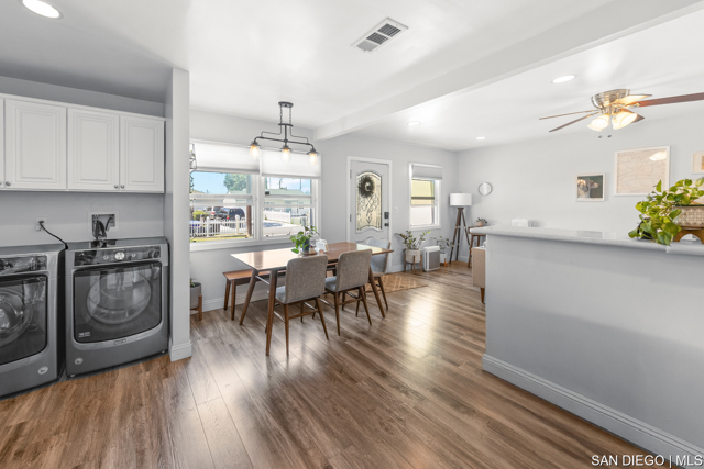 619 Maydee ST, Duarte CA: https://media.crmls.org/mediaz/f5eeb2f4-19c1-4e1c-bd9a-472494717ab3.jpg