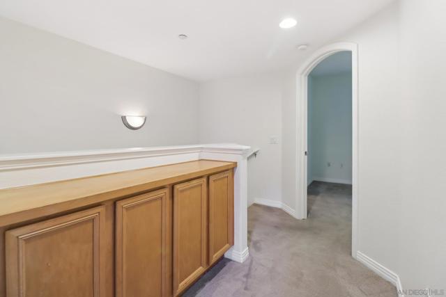 1501 India St, San Diego CA: https://media.crmls.org/mediaz/f5eef5ad-2c44-4c71-a834-70a7ef11b4d7.jpg