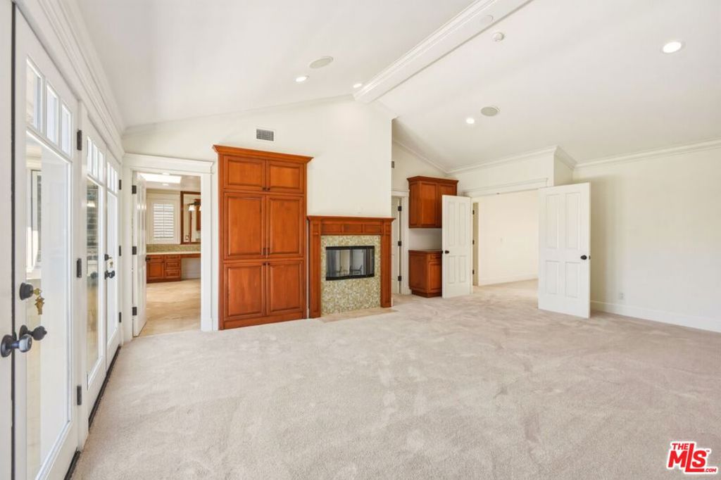 MLS #26856853 image #40