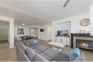 82770 Matthau Drive, Indio CA: https://media.crmls.org/mediaz/f5ef39b4-c387-48c4-8f43-63bd2b9bb7f5.jpg