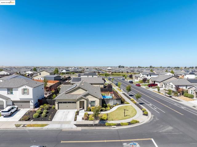 4508 Lincoln Lndg, Rio Vista CA: https://media.crmls.org/mediaz/f5ef77b4-15a7-4d75-9975-5ce4eb48a6e9.jpg