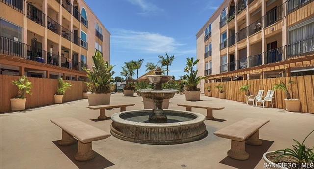 4730 Noyes ST, San Diego CA: https://media.crmls.org/mediaz/f5efba8a-3579-4bc3-8e22-c7ee6369d1ec.jpg